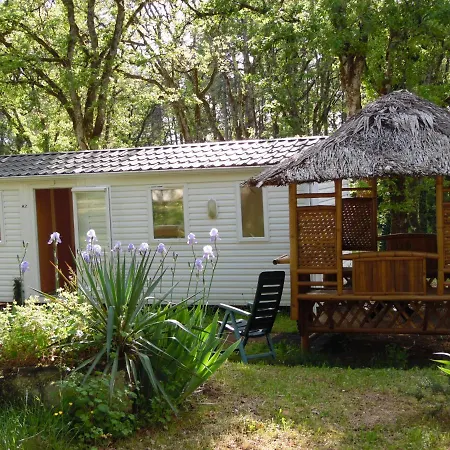 Camping Les Paillotes Payrac Exterior photo